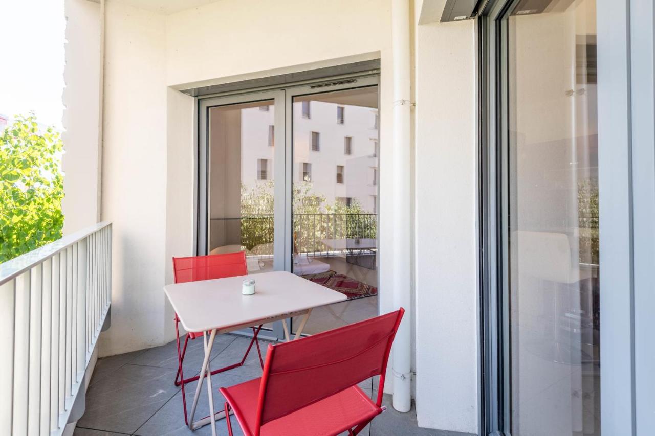 Charming Apartment With Balcony And Parking Near The Center Of อานซี ภายนอก รูปภาพ