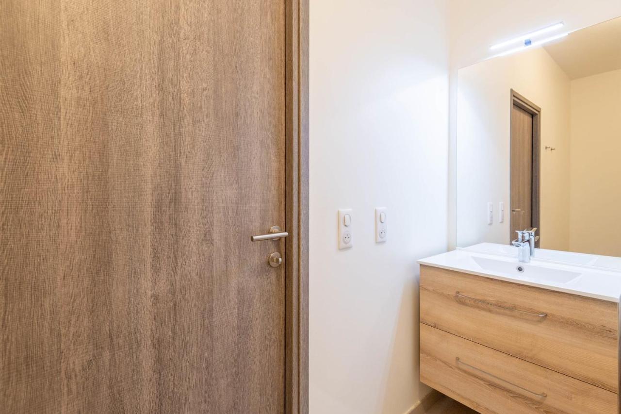 Charming Apartment With Balcony And Parking Near The Center Of อานซี ภายนอก รูปภาพ